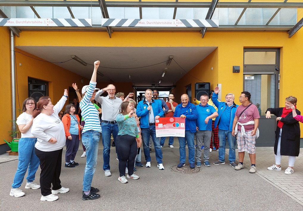 Spendenbergabe WCC-HWK_12.09.2025 (003)